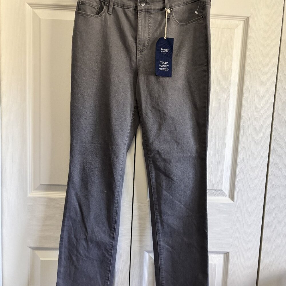 Women's NWT Charter Club Lexington Straight Jeans. Size 10 P